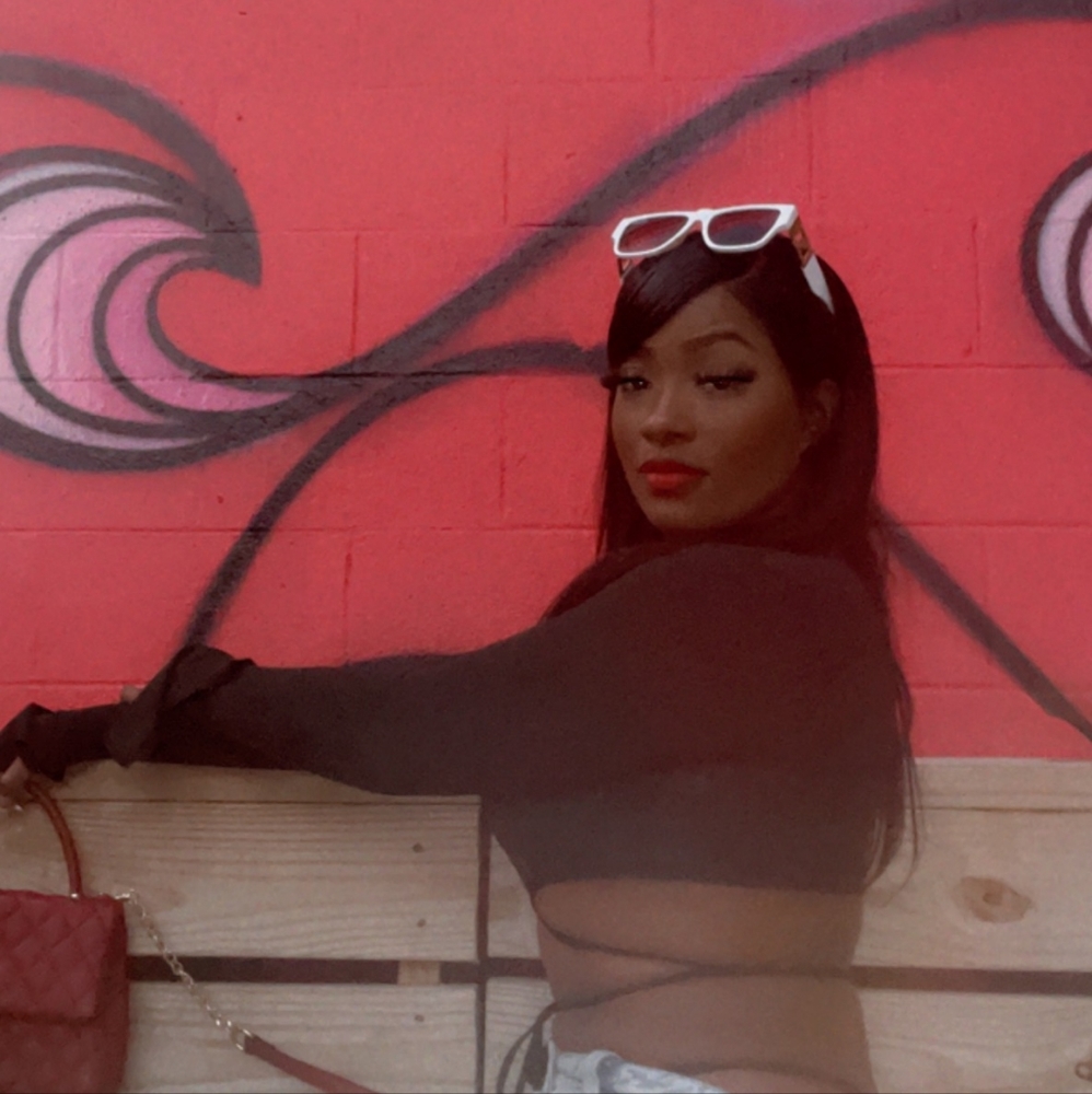 Meet your Posher, Keiala